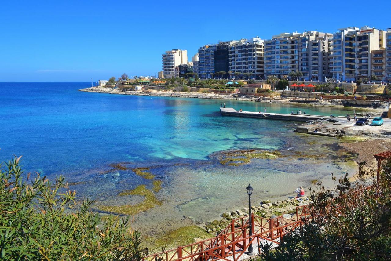 Stunning 3Br Apartment With Marina Views Ta Xbiex Eksteriør billede